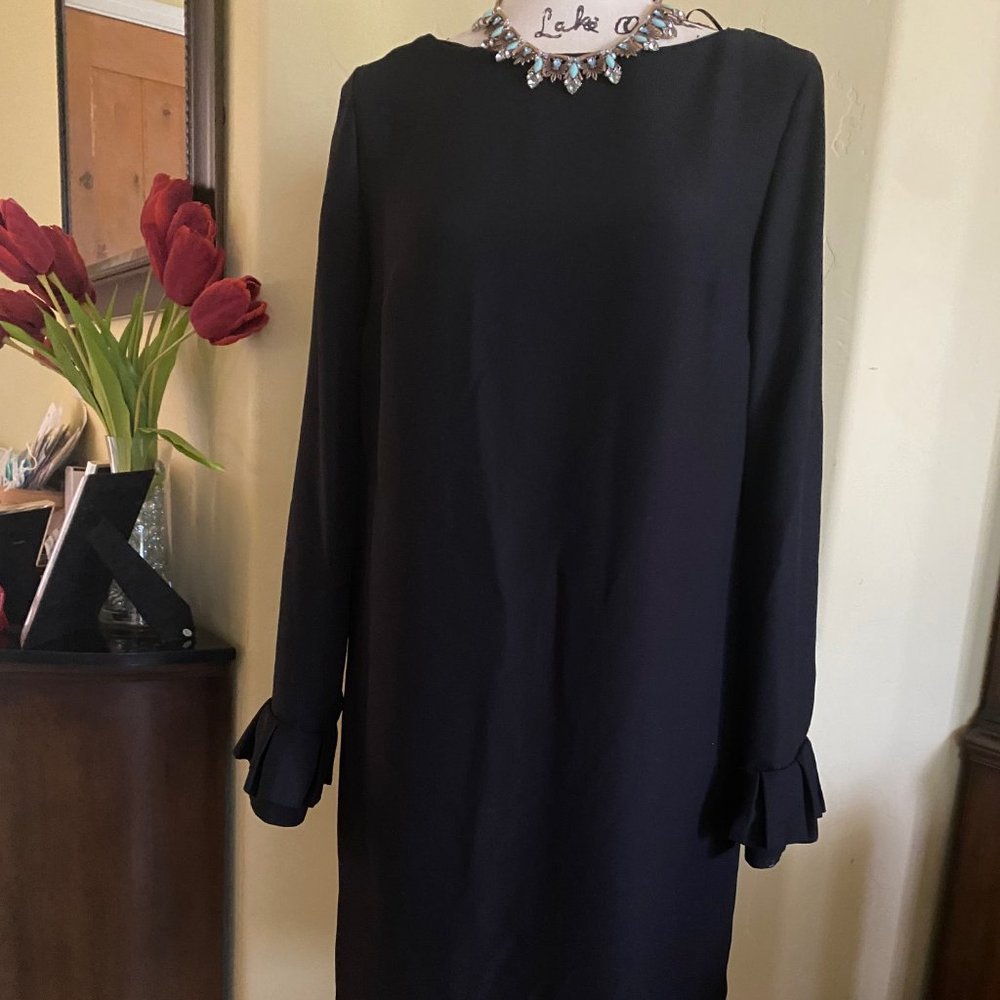 Banana Republic Chesmise Black Dress Size 6